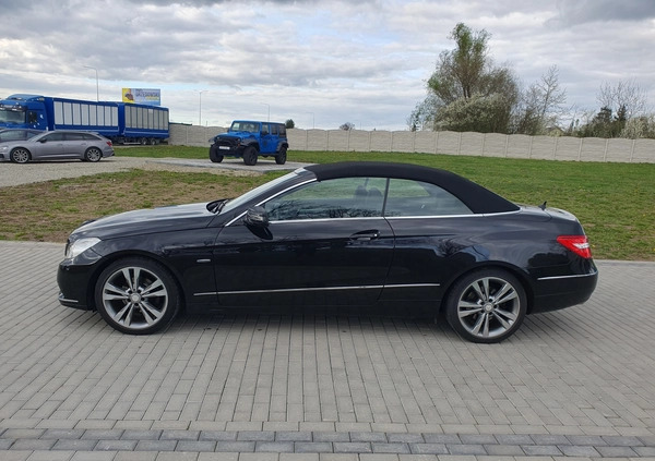 Mercedes-Benz Klasa E cena 79900 przebieg: 98000, rok produkcji 2011 z Turek małe 781